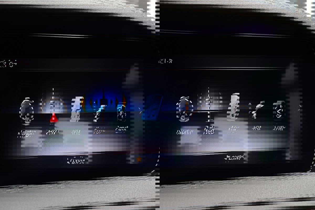 Used 2019 Mercedes-Benz S 560 Sedan image 25