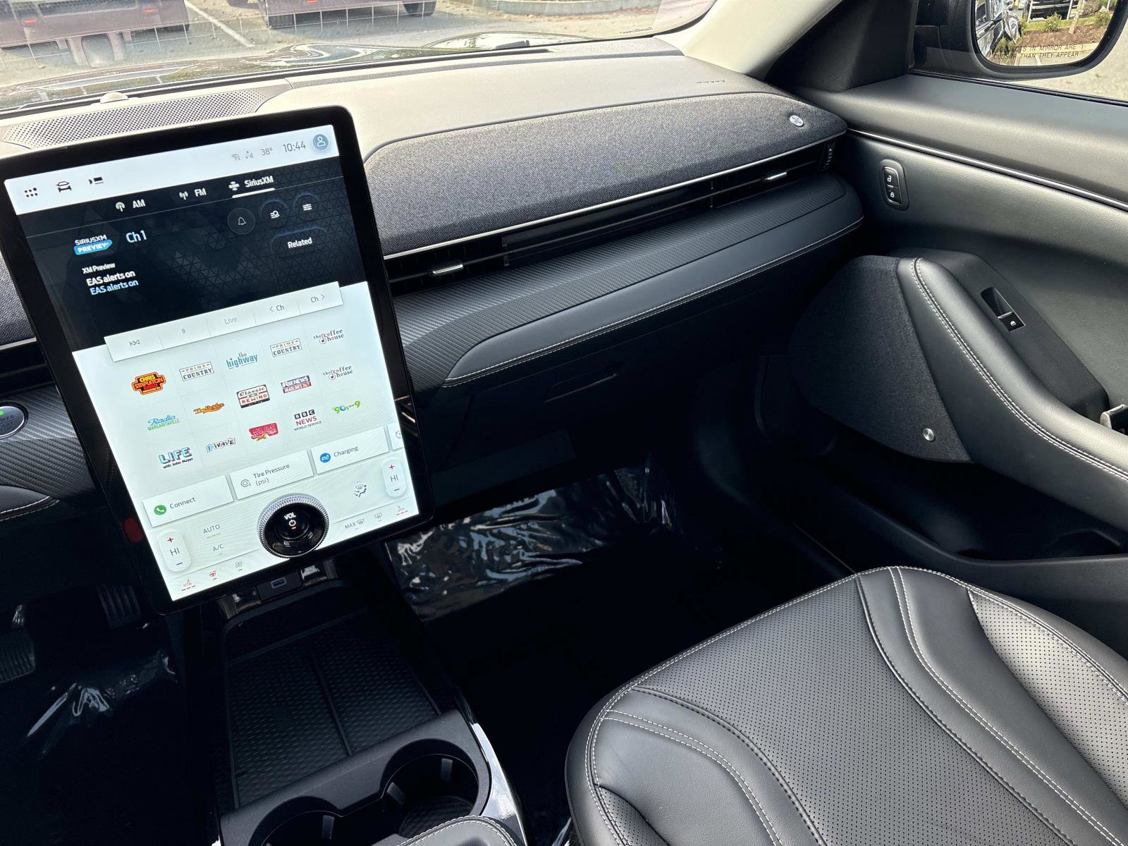 Used 2021 Ford Mustang Mach-E Premium image 16