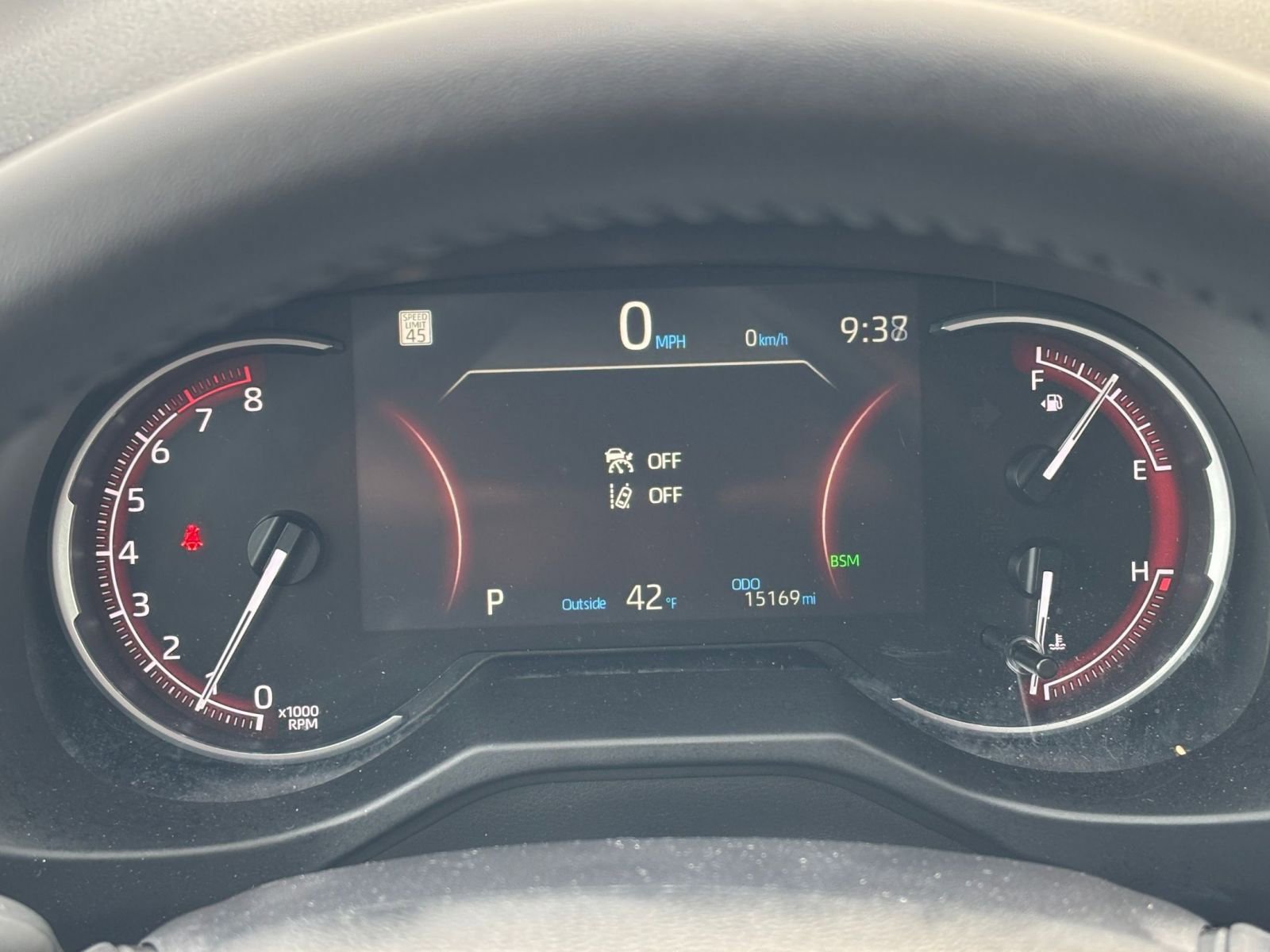 Used 2025 Toyota RAV4 XLE w/ Weather Package image 35