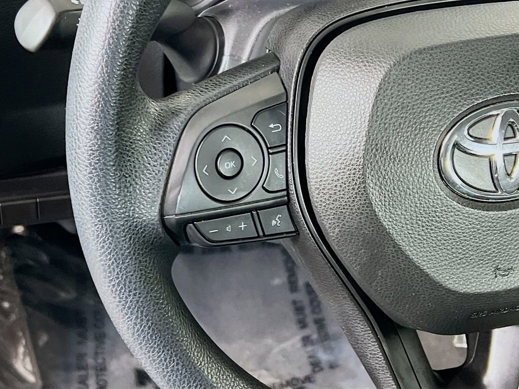Used 2021 Toyota Corolla LE image 10