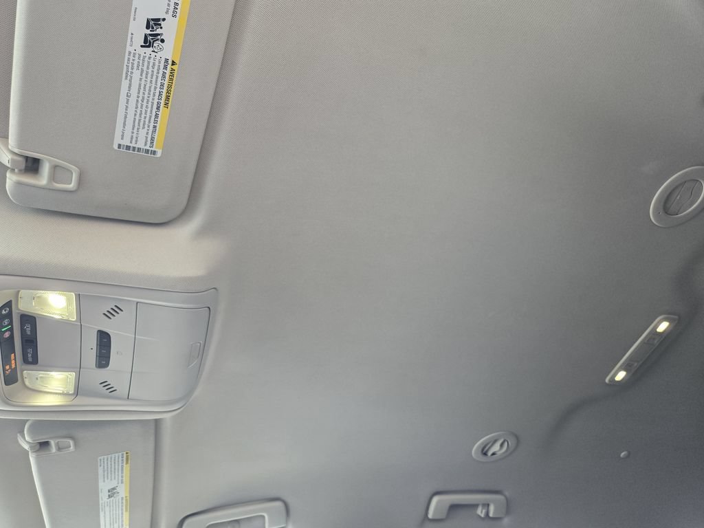 Used 2023 GMC Acadia Denali FWD image 27
