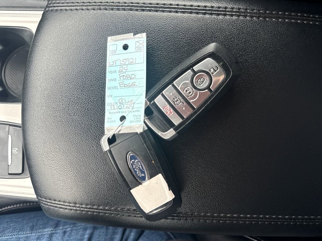 Used 2024 Ford Edge SEL w/ Convenience Package image 38