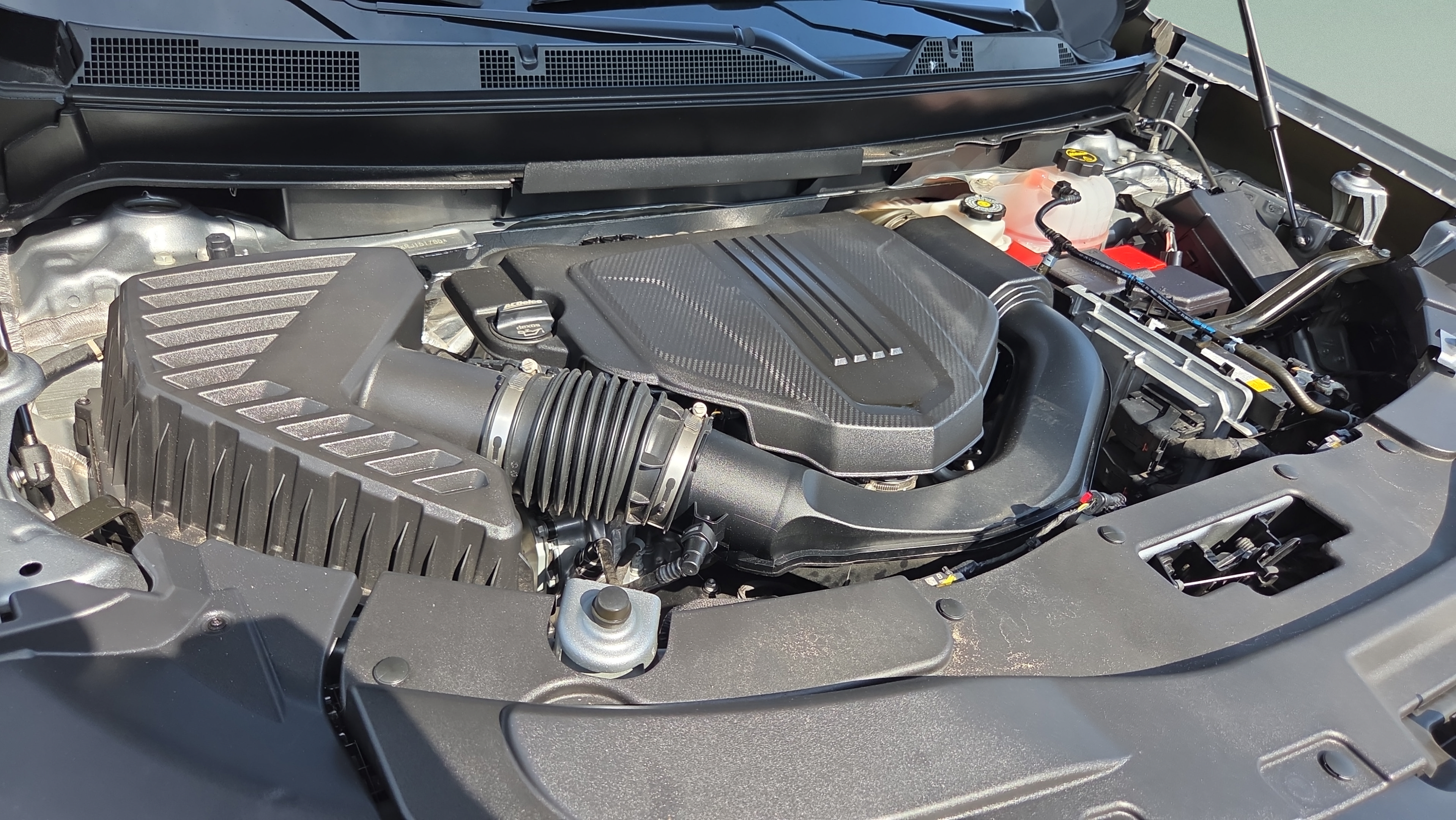 Certified 2024 GMC Acadia Denali FWD image 17