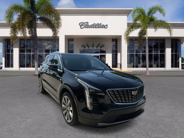 Certified 2023 Cadillac XT4 Premium Luxury FWD image 2