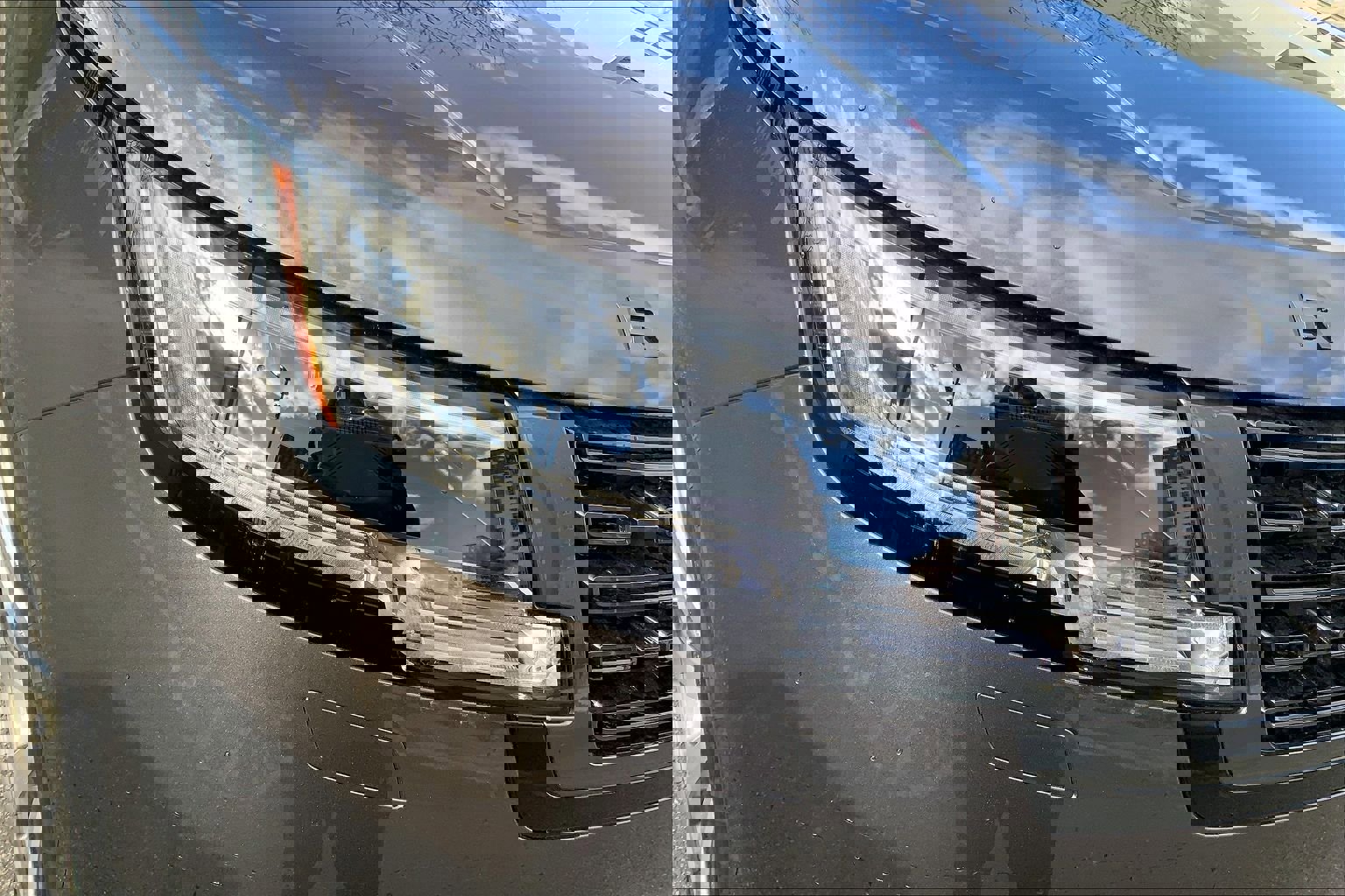 New 2026 Land Rover Range Rover SE image 13