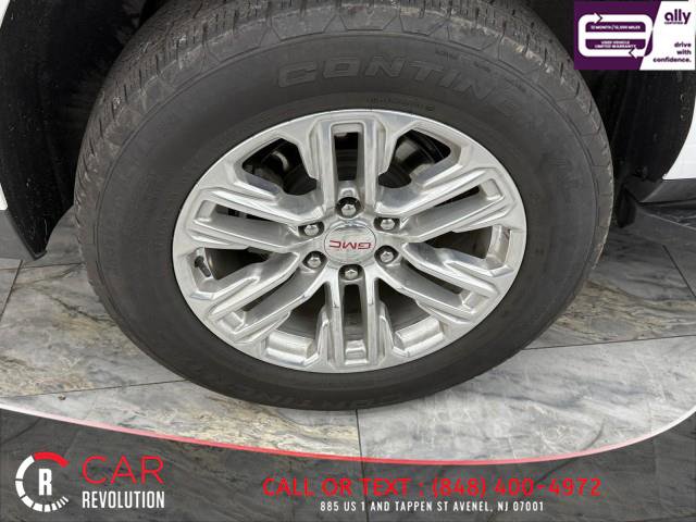 Used 2024 GMC Yukon XL SLT image 11