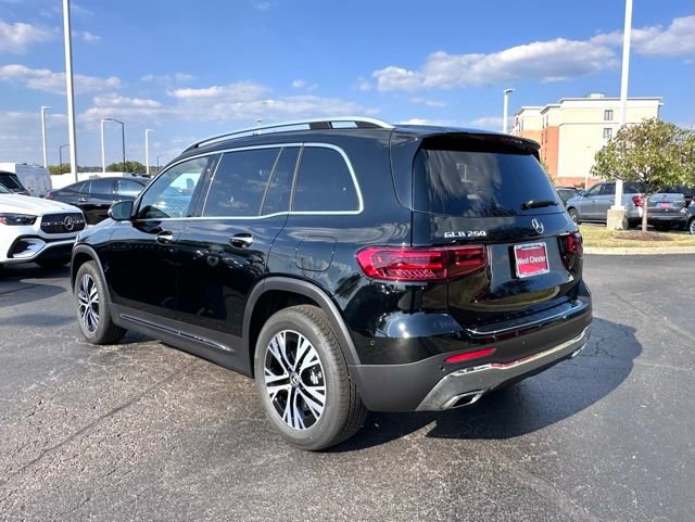 New 2026 Mercedes-Benz GLB 250 4MATIC image 8