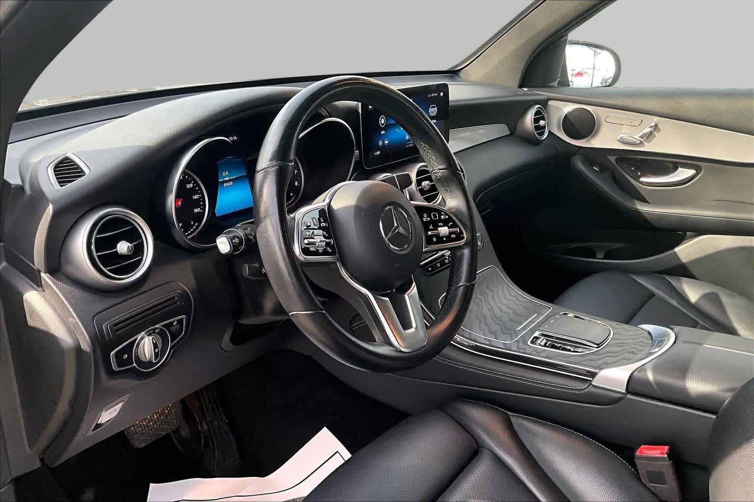 Used 2021 Mercedes-Benz GLC 300 image 18