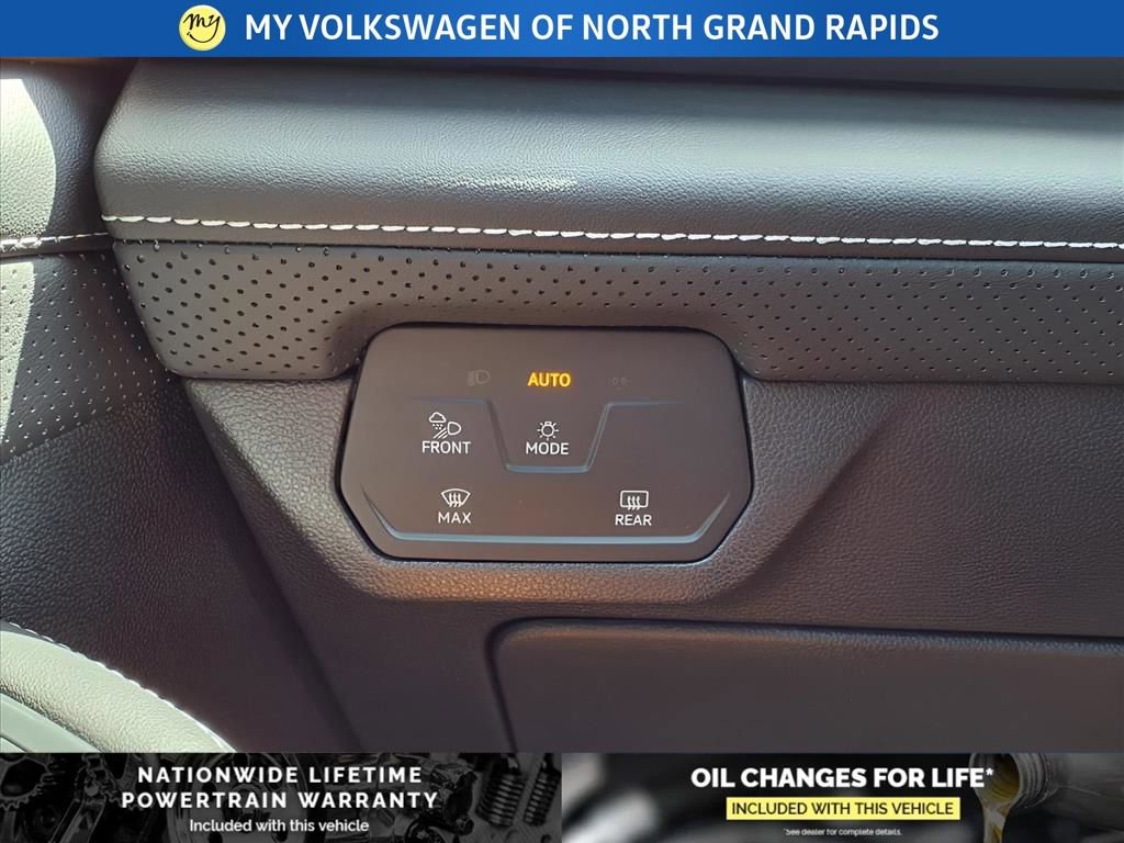 New 2026 Volkswagen Atlas SE image 28