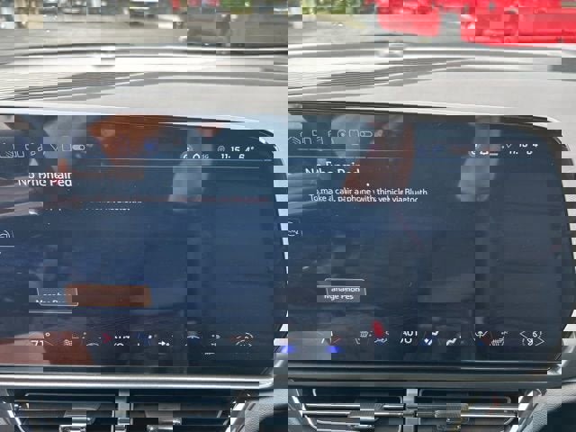 New 2025 Chevrolet Equinox EV RS image 9