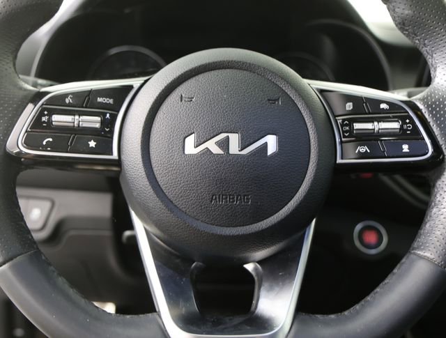 Used 2023 Kia Forte GT-Line w/ GT-Line Premium Package image 8