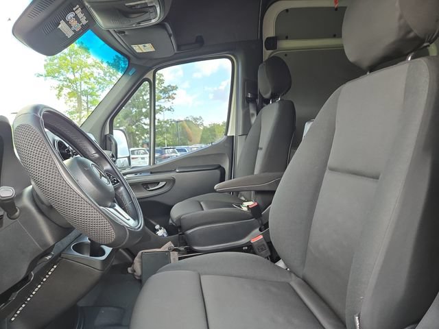 Used 2022 Mercedes-Benz Sprinter 2500 image 23