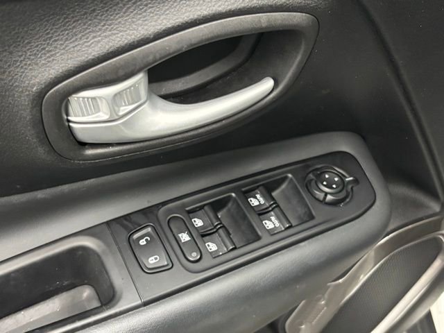 Used 2023 Jeep Renegade Latitude w/ Sun/Sound Group image 11