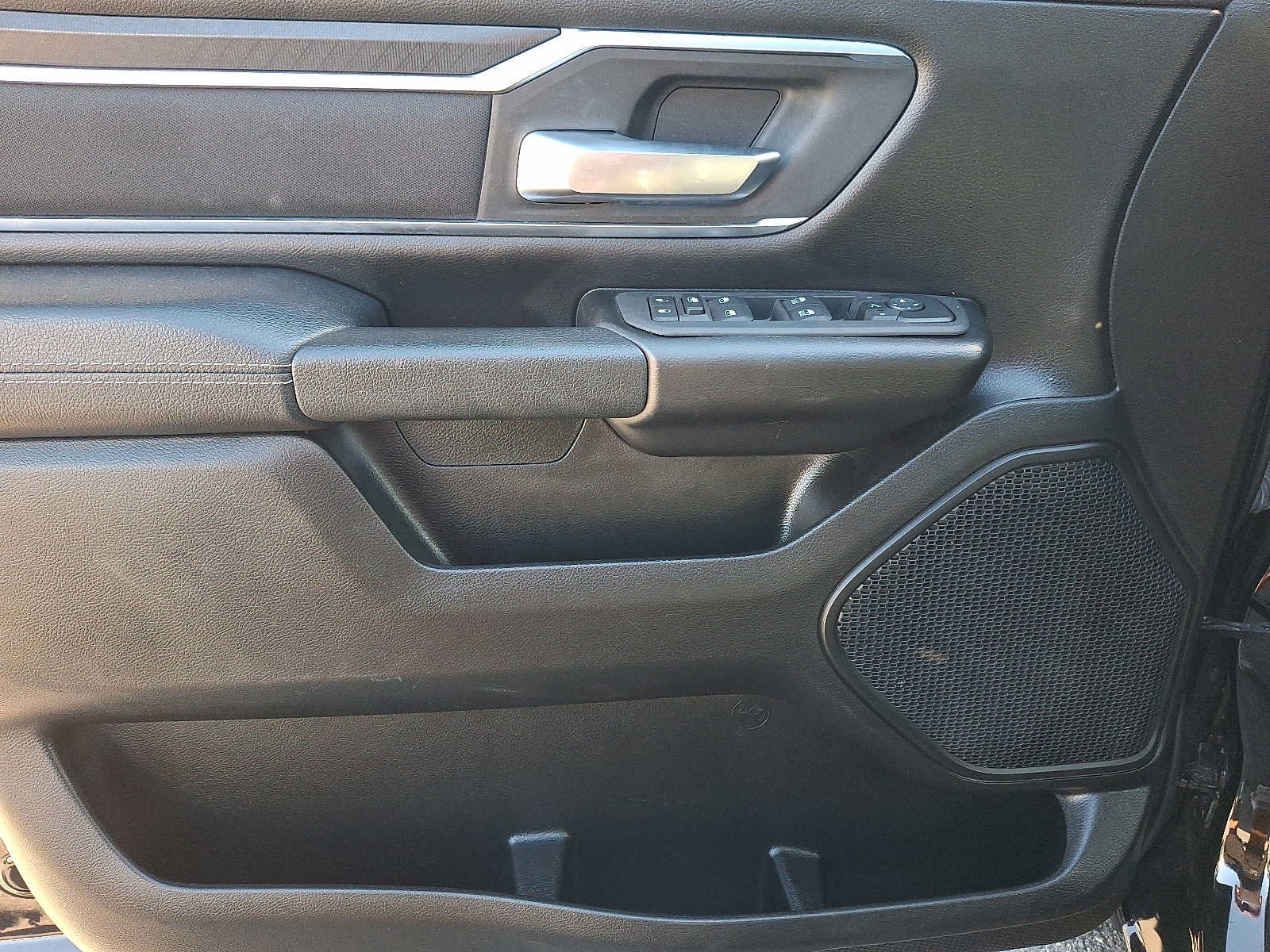 Used 2025 RAM 1500 Big Horn AWD/4WD image 13