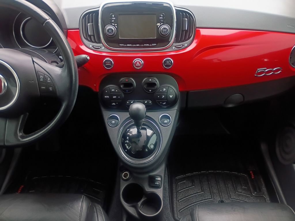 Used 2017 FIAT 500 Lounge image 3