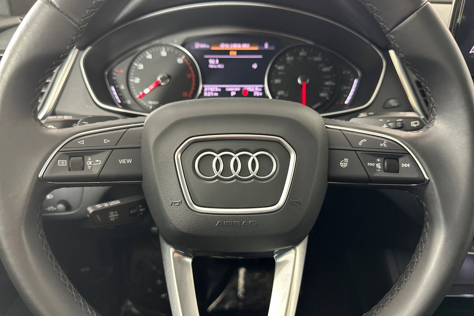 Used 2023 Audi Q5 2.0T Premium w/ Convenience Package image 21