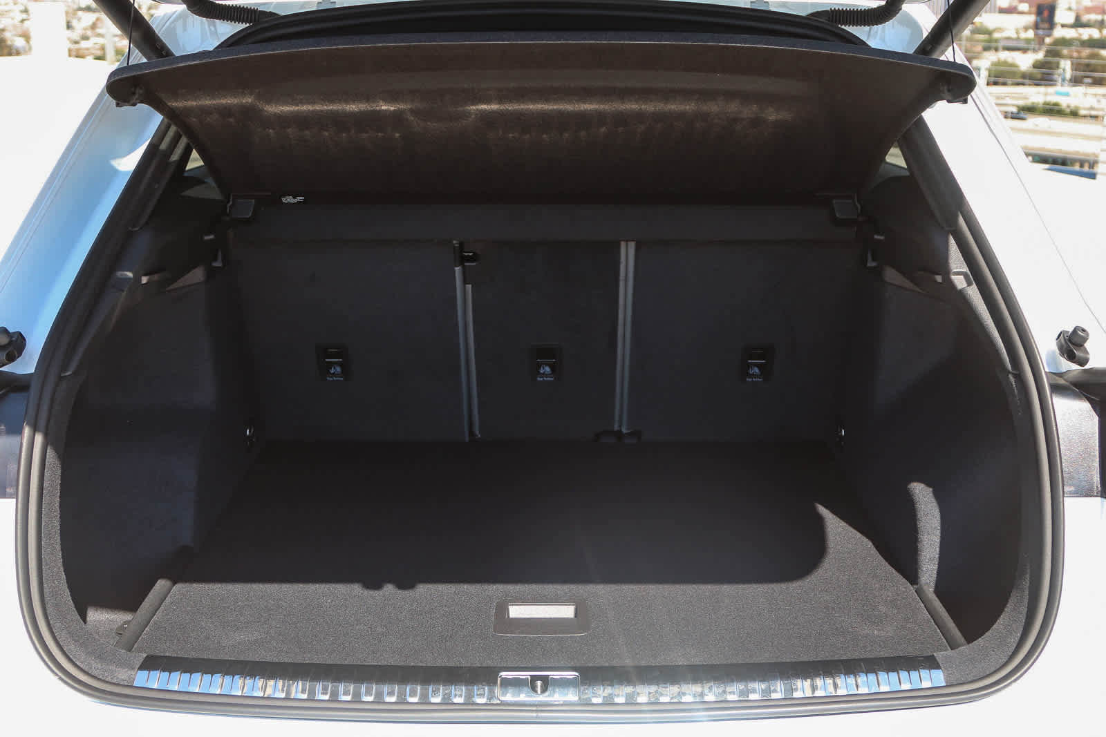 New 2025 Audi Q3 2.0T Premium image 44