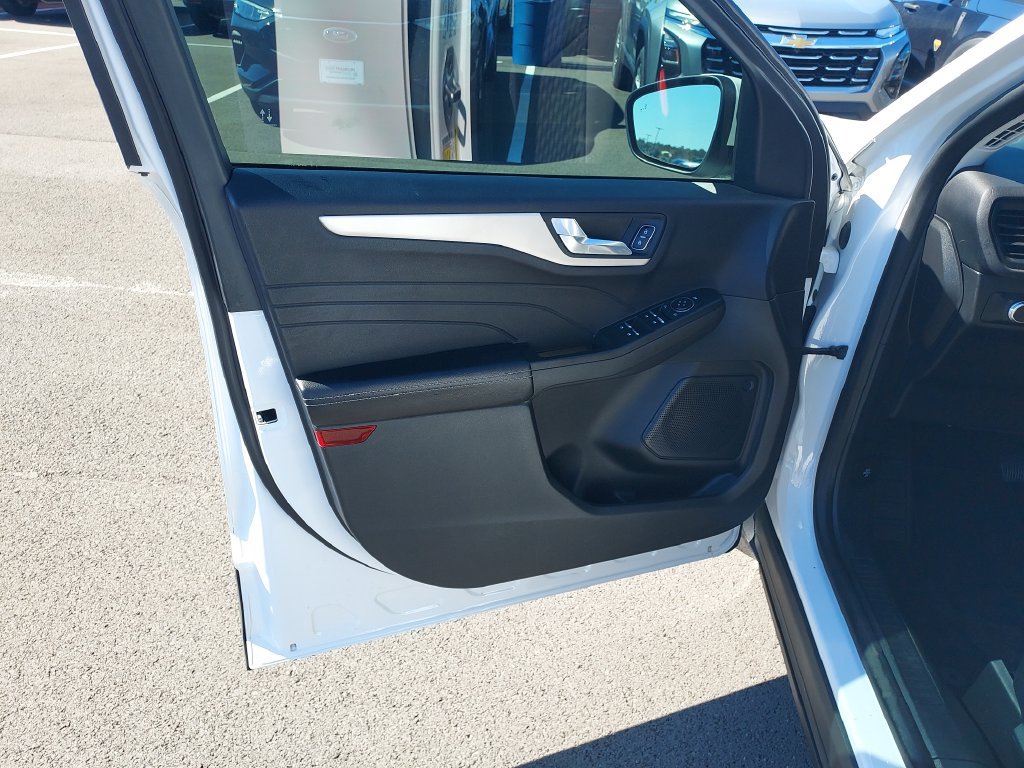 Used 2021 Ford Escape SE FWD image 12