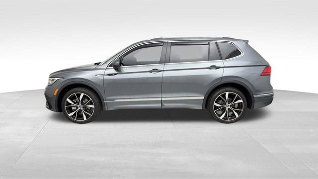Used 2024 Volkswagen Tiguan SEL R-Line AWD/4WD image 5