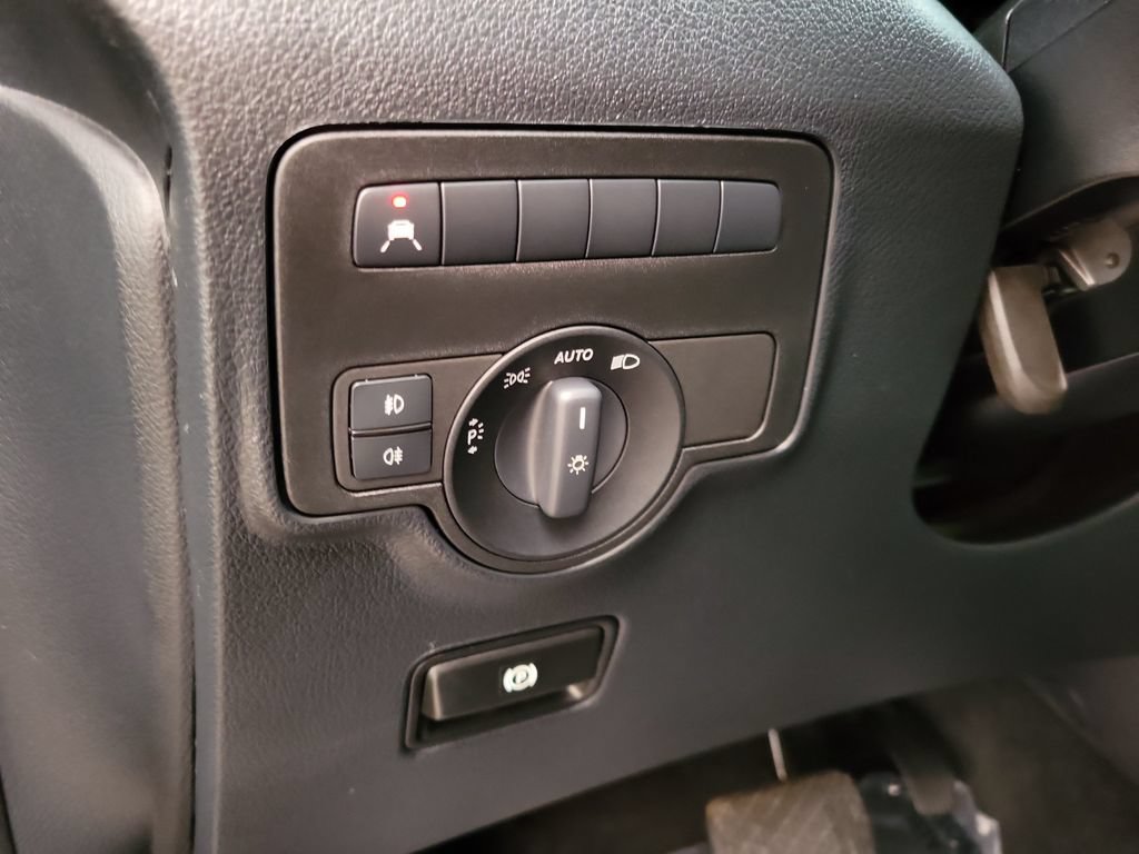 Used 2023 Mercedes-Benz Metris Passenger image 19