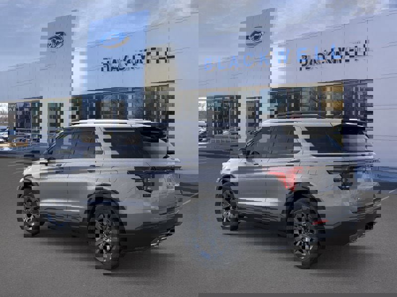 New 2026 Ford Explorer Active image 4