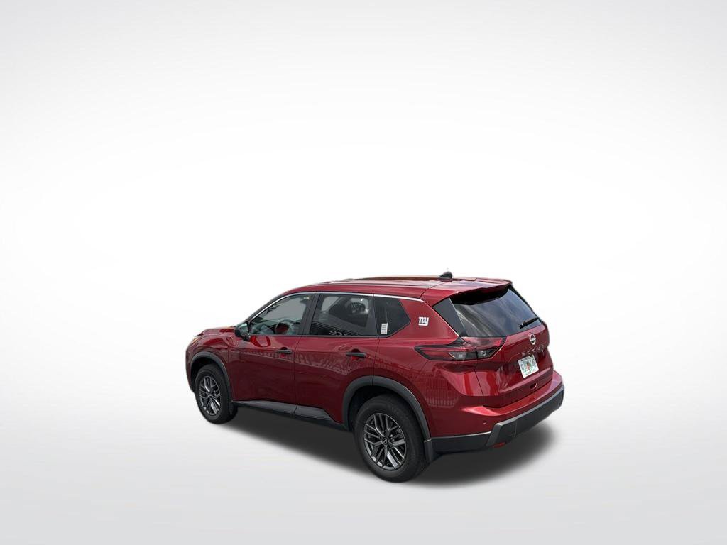 Used 2024 Nissan Rogue S FWD image 3