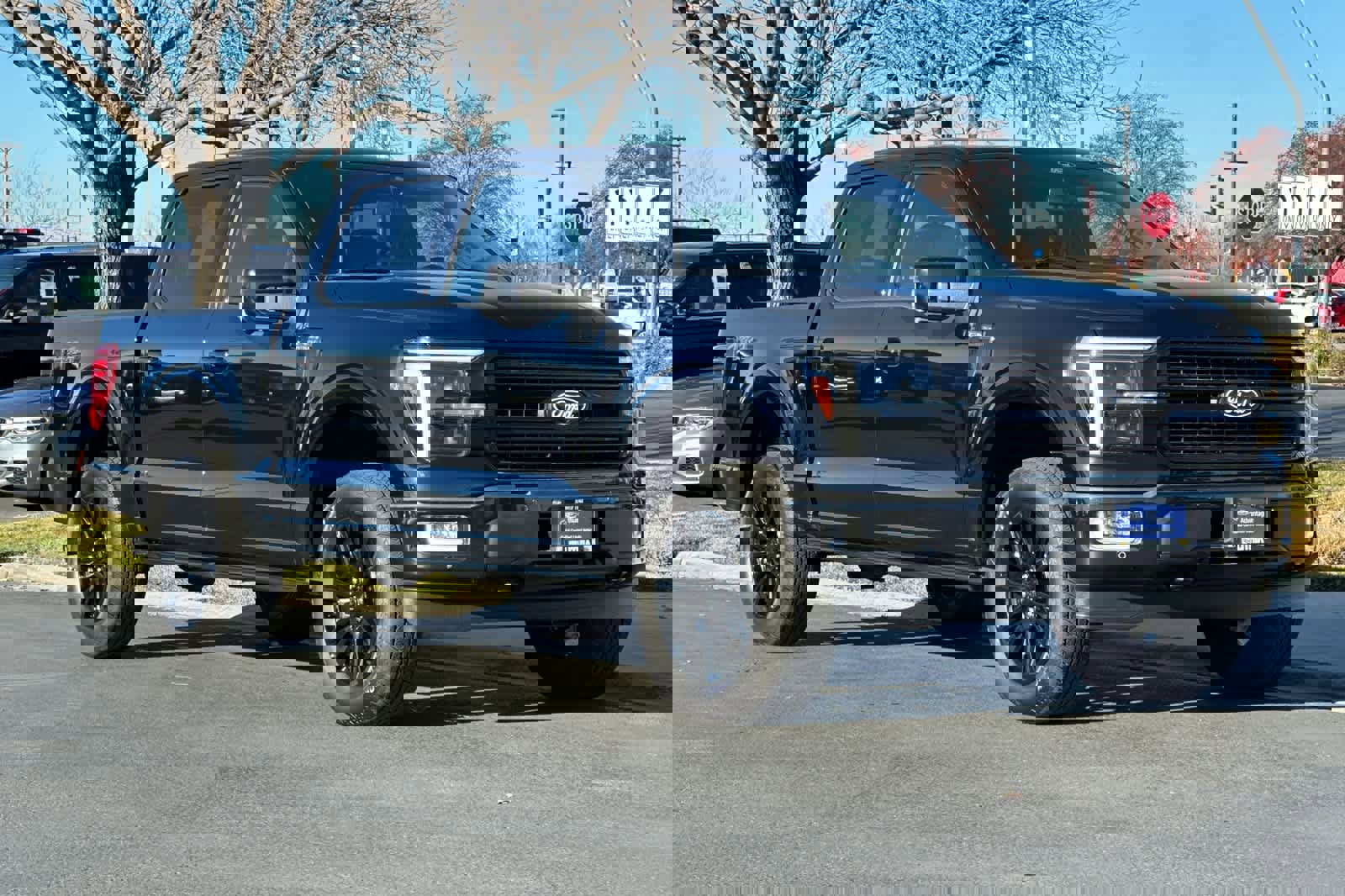 Certified 2024 Ford F150 Platinum w/ Equipment Group 702A High image 9