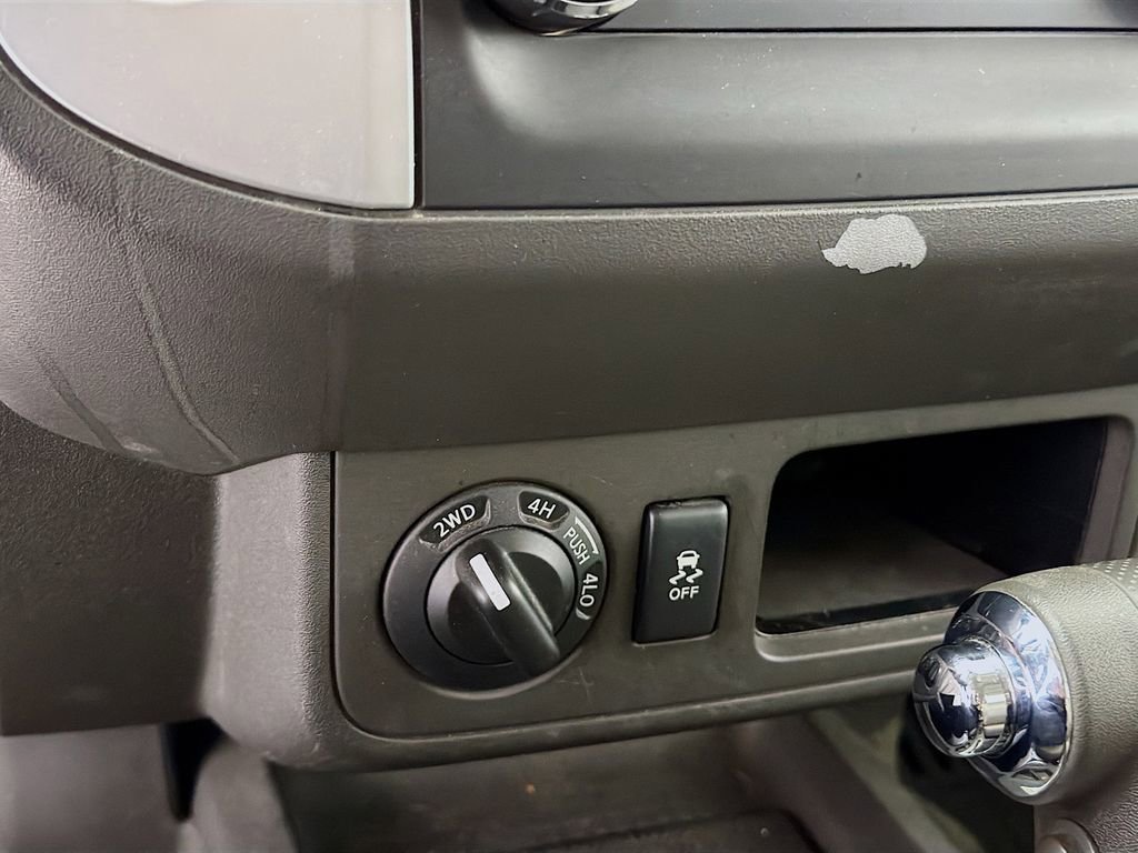 Used 2015 Nissan Xterra S w/ Value Package image 27