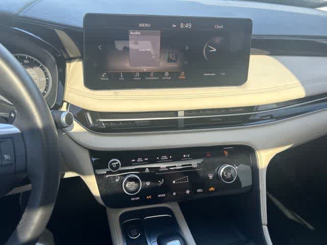 Used 2023 INFINITI QX60 Pure FWD image 15