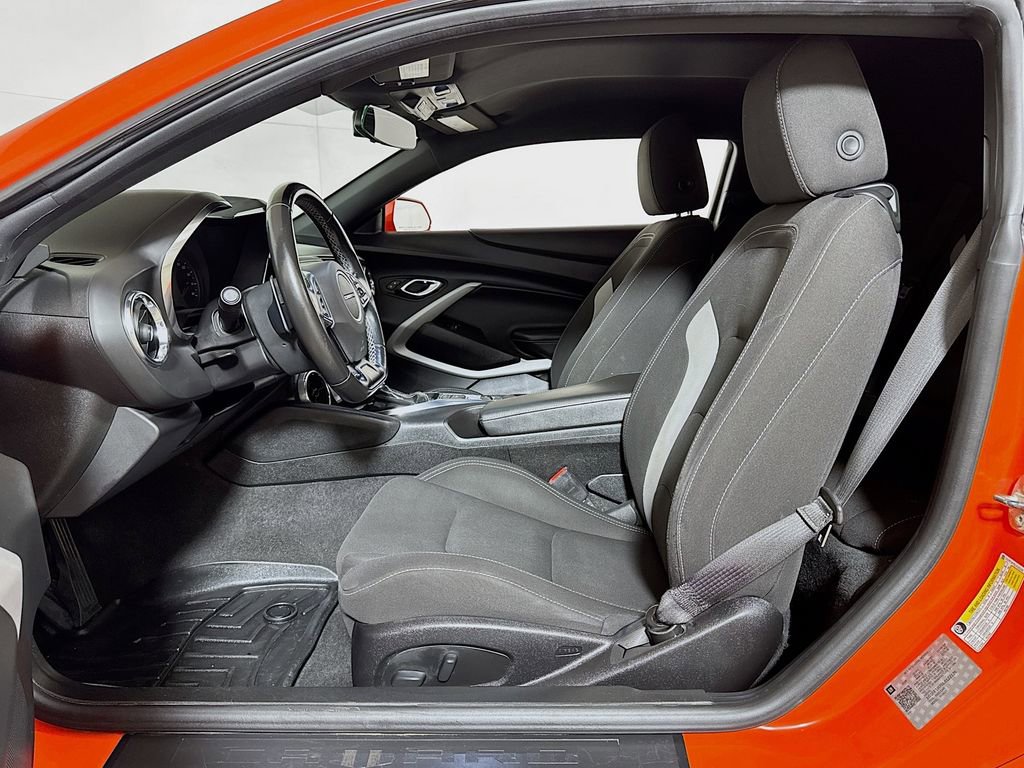 Certified 2020 Chevrolet Camaro LT RWD image 18
