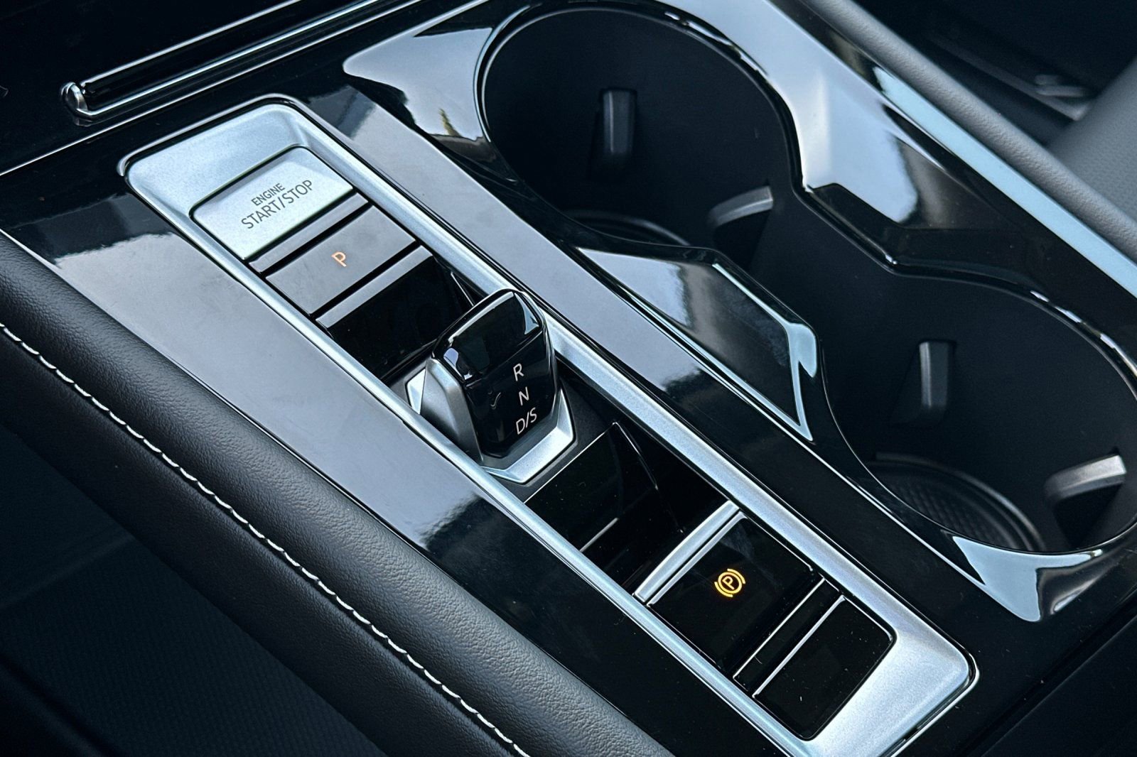 New 2026 Volkswagen Atlas SEL Premium R-Line image 21