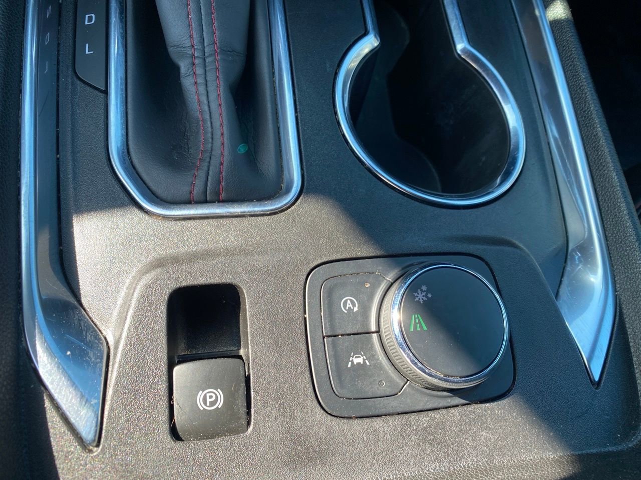 Used 2022 Chevrolet Traverse RS w/ LPO, Cargo Package image 19