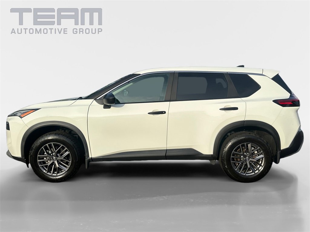 Used 2023 Nissan Rogue S image 4