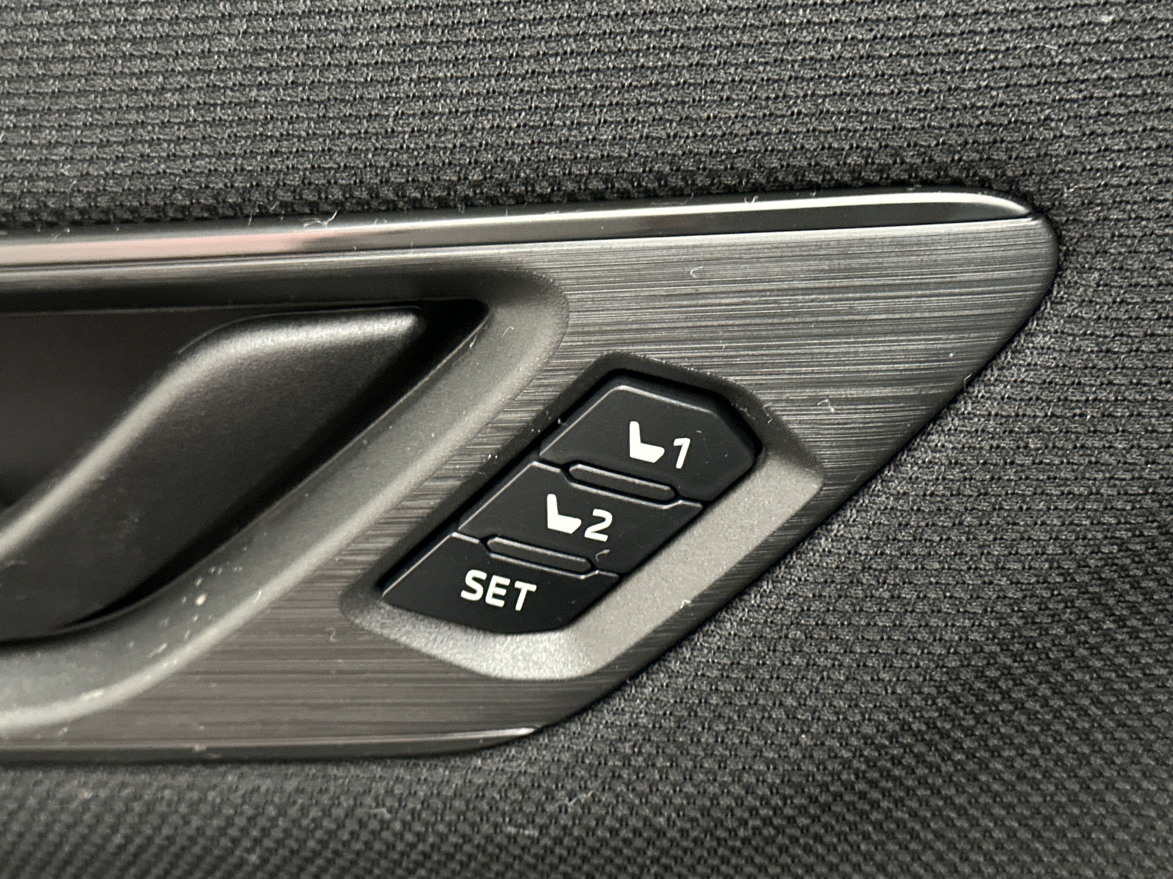New 2026 Subaru Outback Limited AWD/4WD image 38