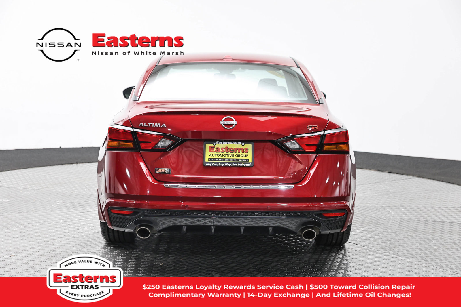 Used 2023 Nissan Altima 2.5 SR w/ SR Premium Package FWD image 6