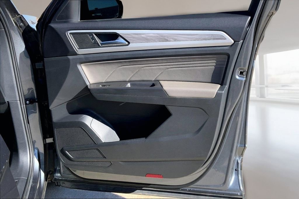 Used 2023 Volkswagen Atlas Cross Sport SE image 23