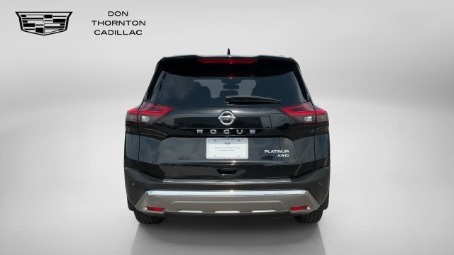 Used 2021 Nissan Rogue Platinum AWD/4WD image 4