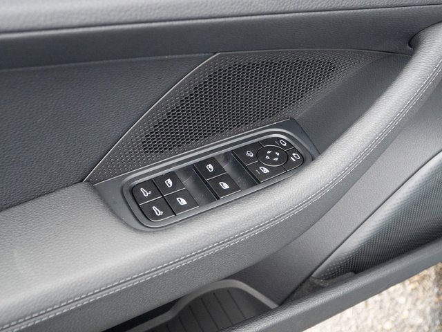 New 2026 Porsche Panamera 4 image 16