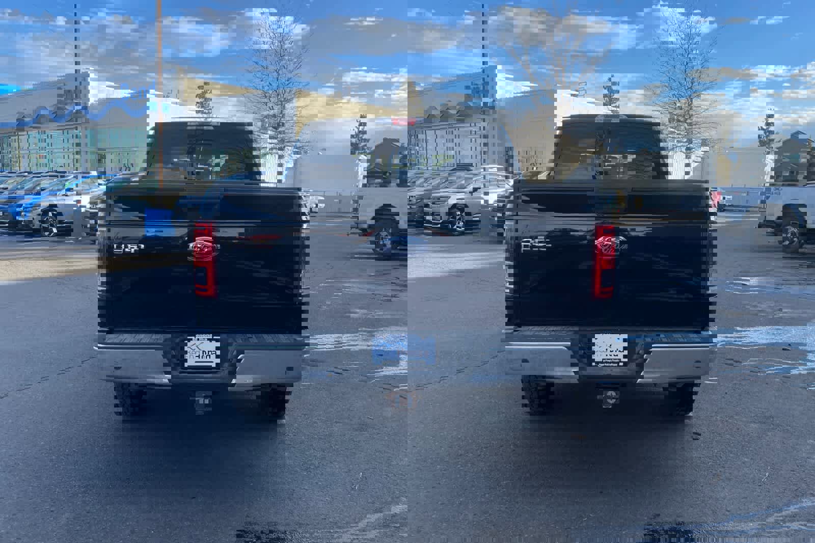 Used 2017 Ford F150 XLT w/ Trailer Tow Package image 7