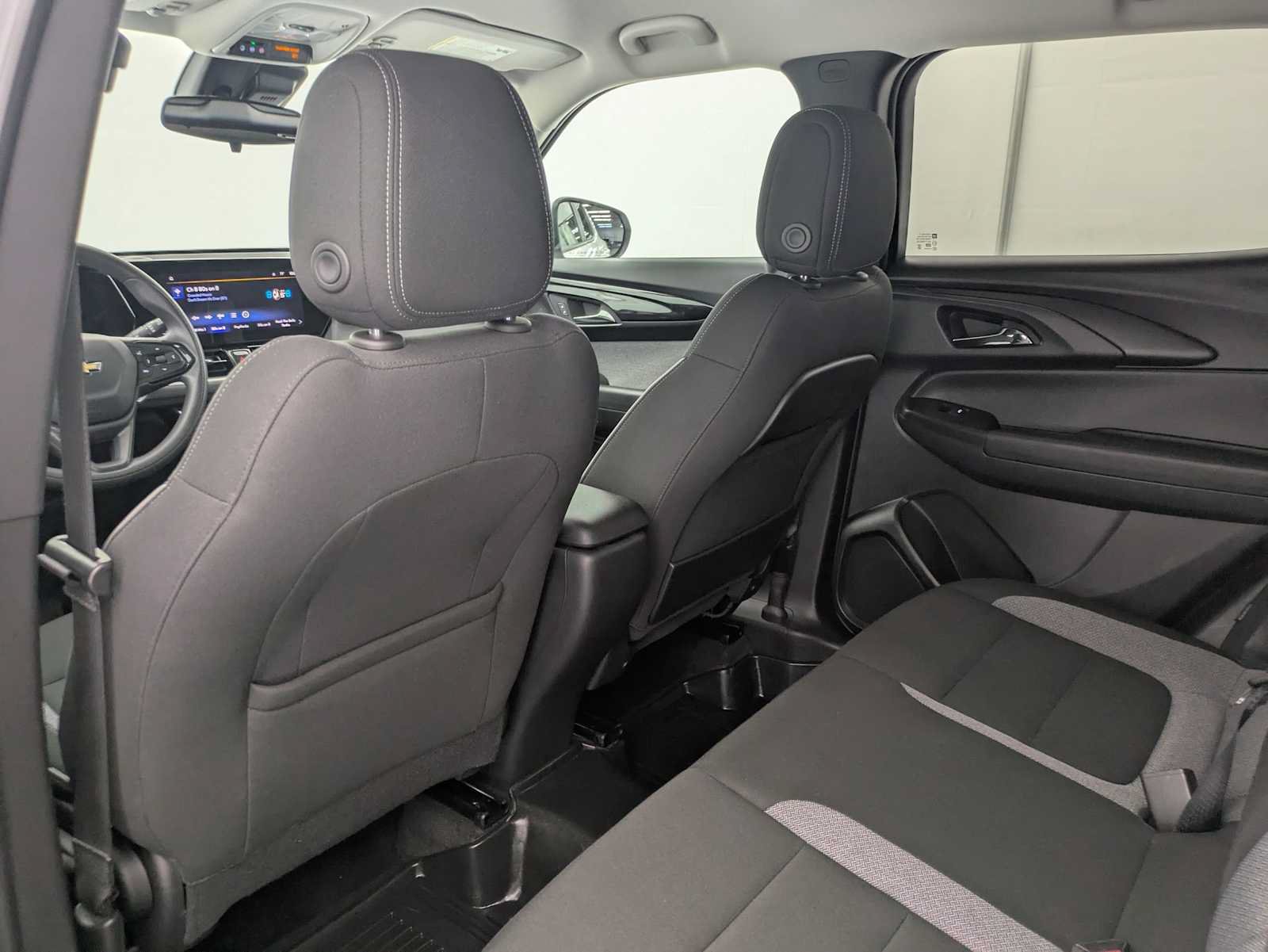 Used 2024 Chevrolet TrailBlazer LT w/ Driver Confidence Package FWD image 19