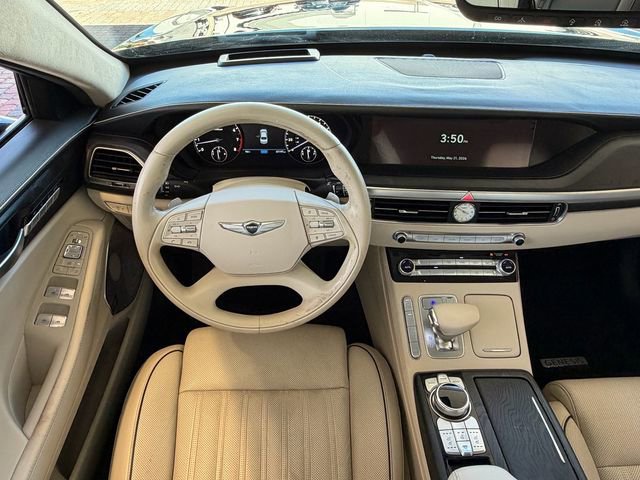 Used 2020 Genesis G90 3.3T Premium RWD image 17