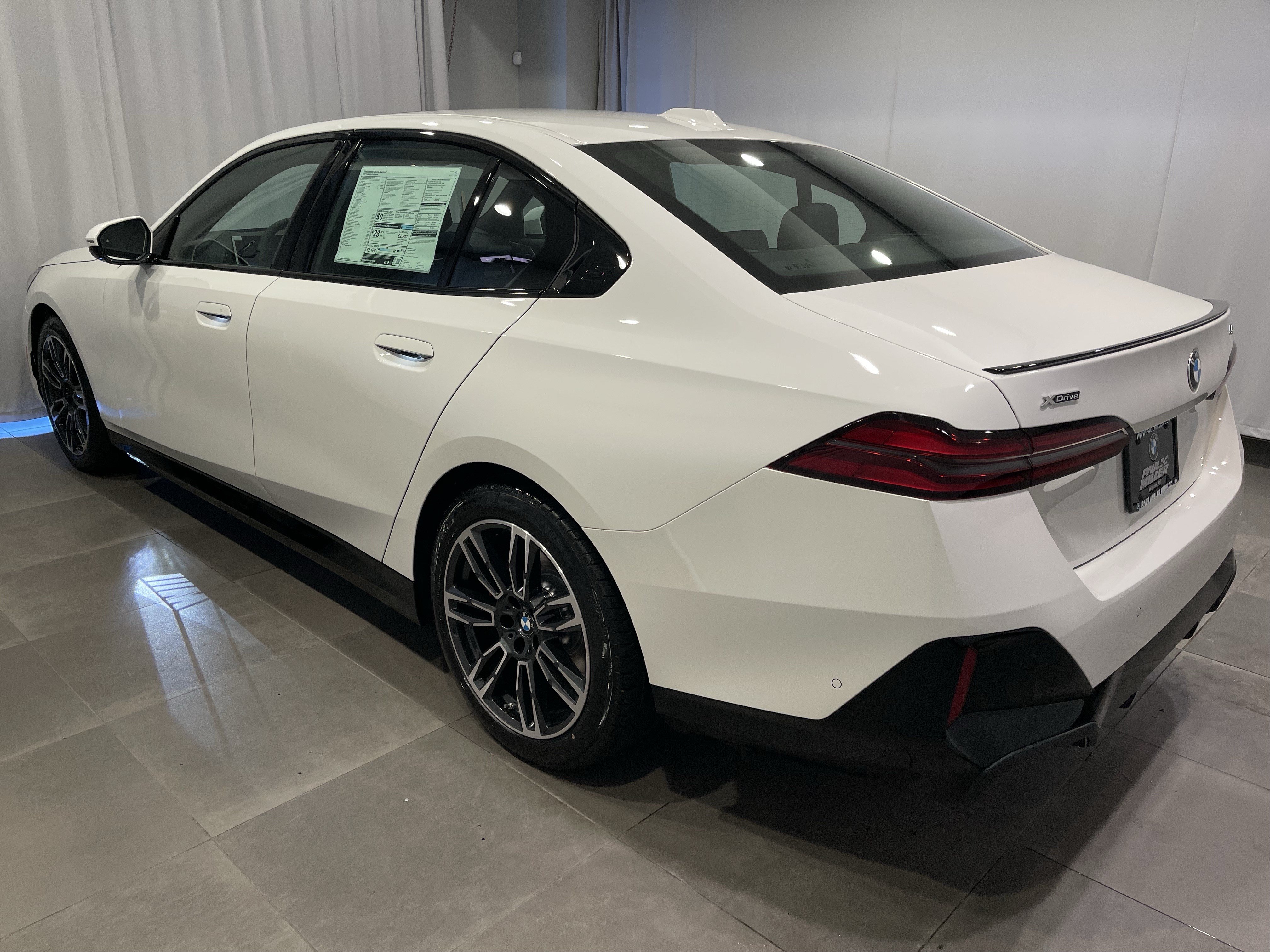 New 2027 BMW 540i xDrive w/ M Sport Package AWD/4WD image 4