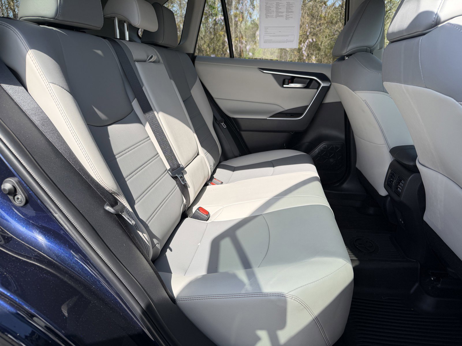 Used 2025 Toyota RAV4 XLE Premium image 13