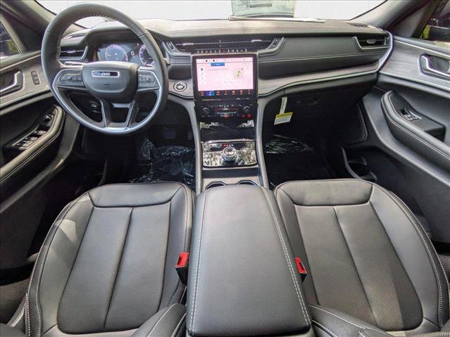 New 2025 Jeep Grand Cherokee Limited w/ Luxury Tech Group II image 15