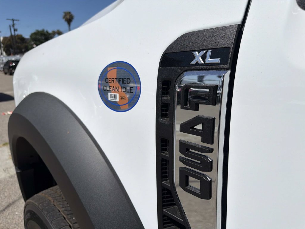 New 2026 Ford F450 XL w/ XL Chrome Package RWD image 11