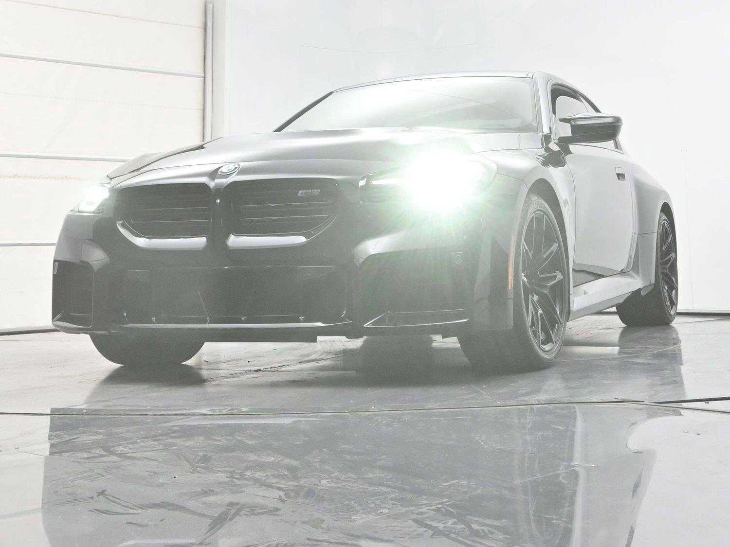 Used 2025 BMW M2 w/ Lighting Package RWD image 32