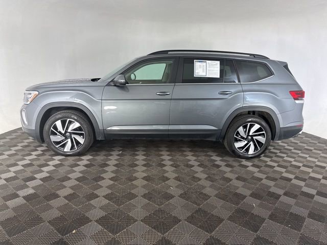 Used 2025 Volkswagen Atlas SE image 10