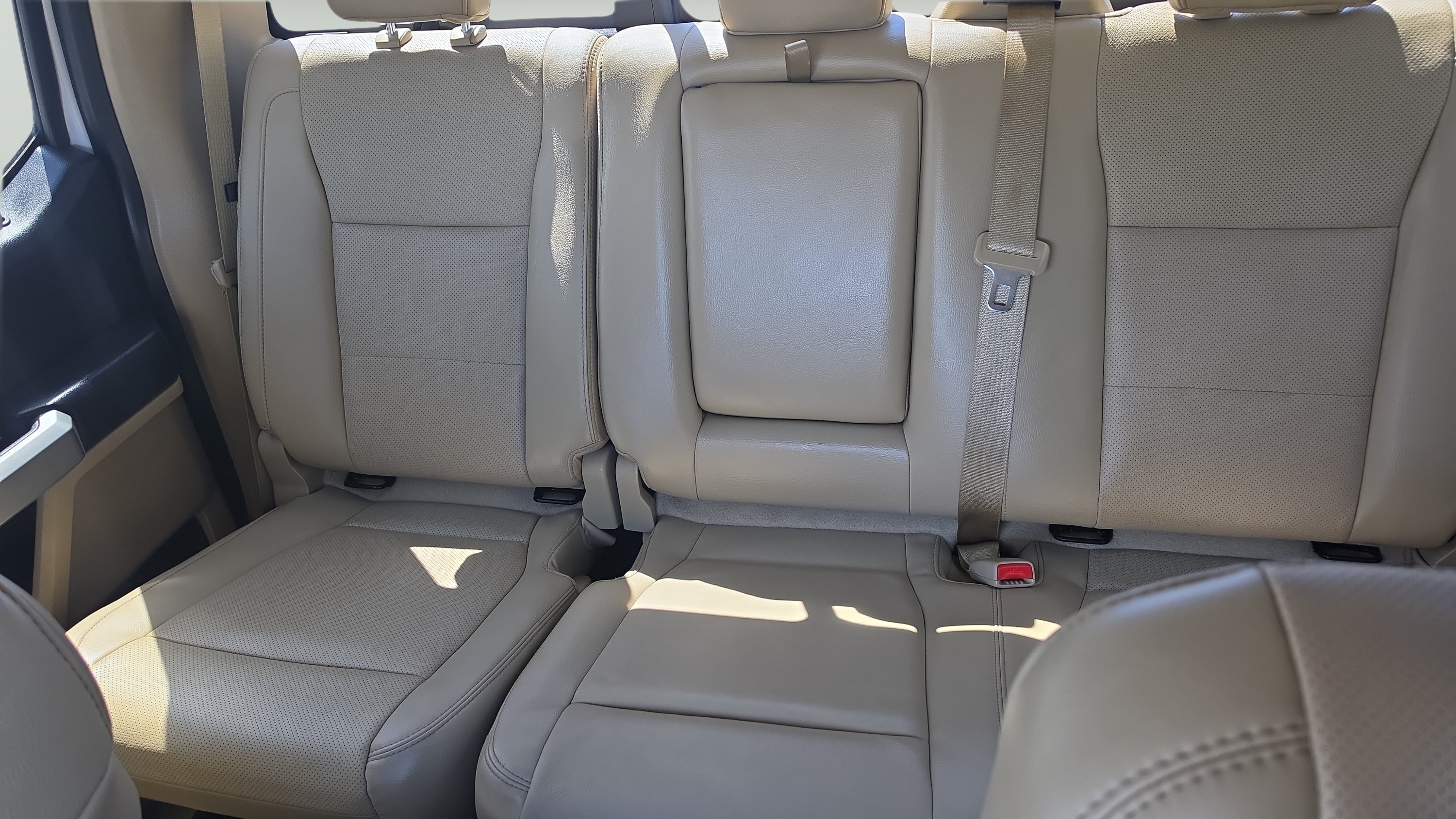 Used 2015 Ford F150 Lariat w/ Equipment Group 502A Luxury RWD image 20