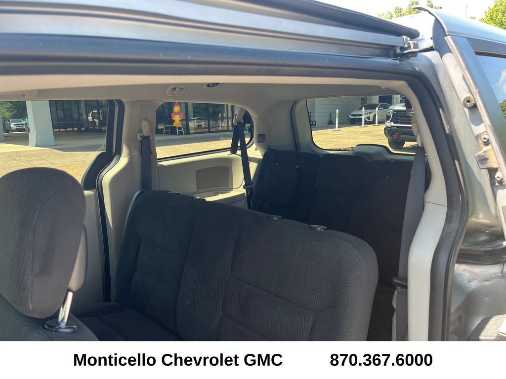 Used 2017 Dodge Grand Caravan SE w/ UConnect Hands-Free Group FWD image 21