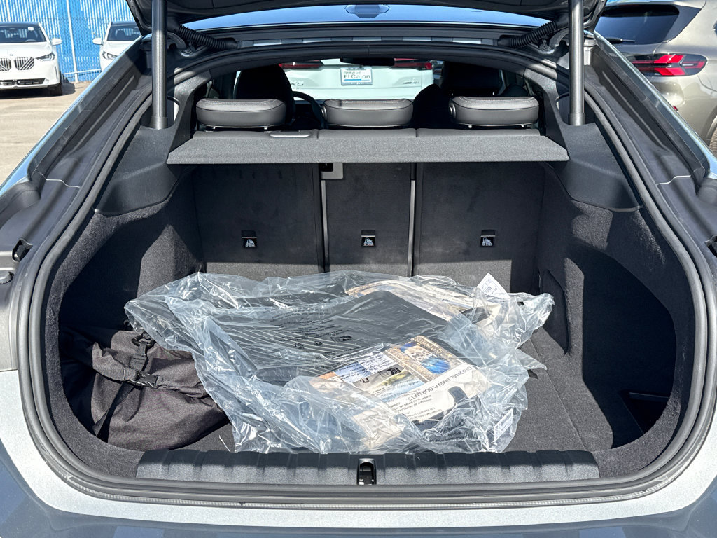 New 2026 BMW i4 eDrive40 w/ Premium Package RWD image 11